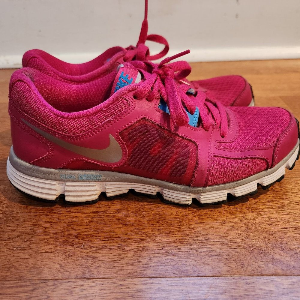 nike dual fusion pink